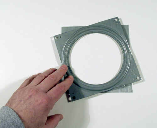 6-in_turntable.jpg (36173 bytes)